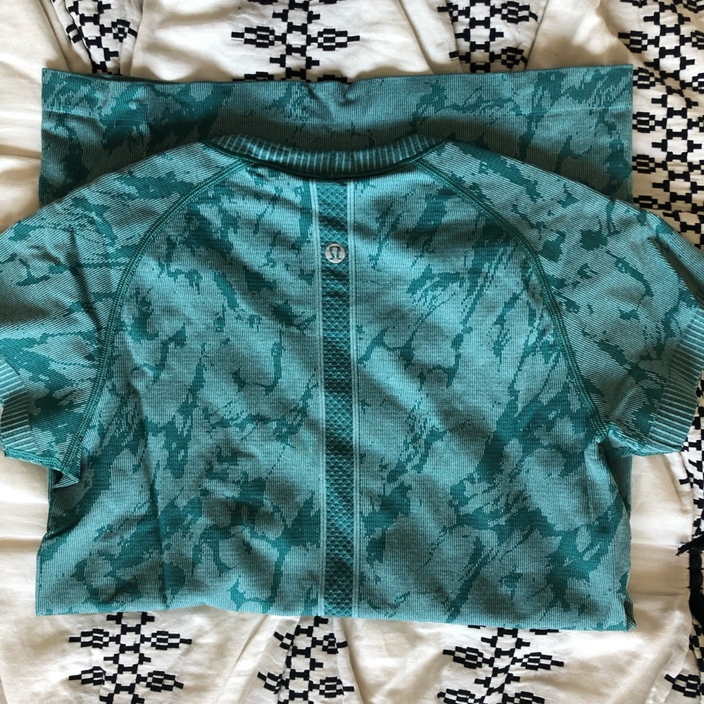 Lululemon Swiftly Tech Short Sleeve